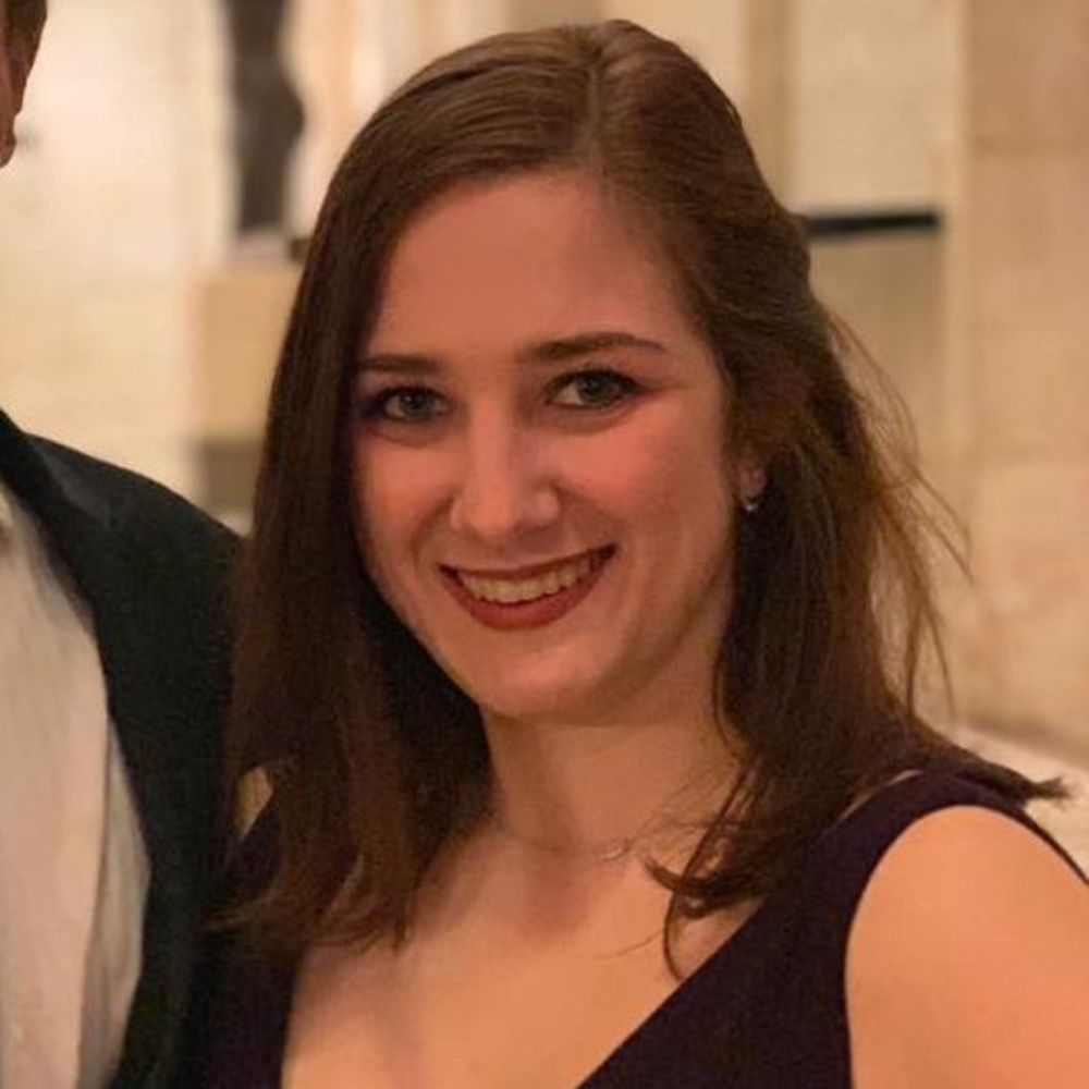 Meet your Posher, Elizabeth
